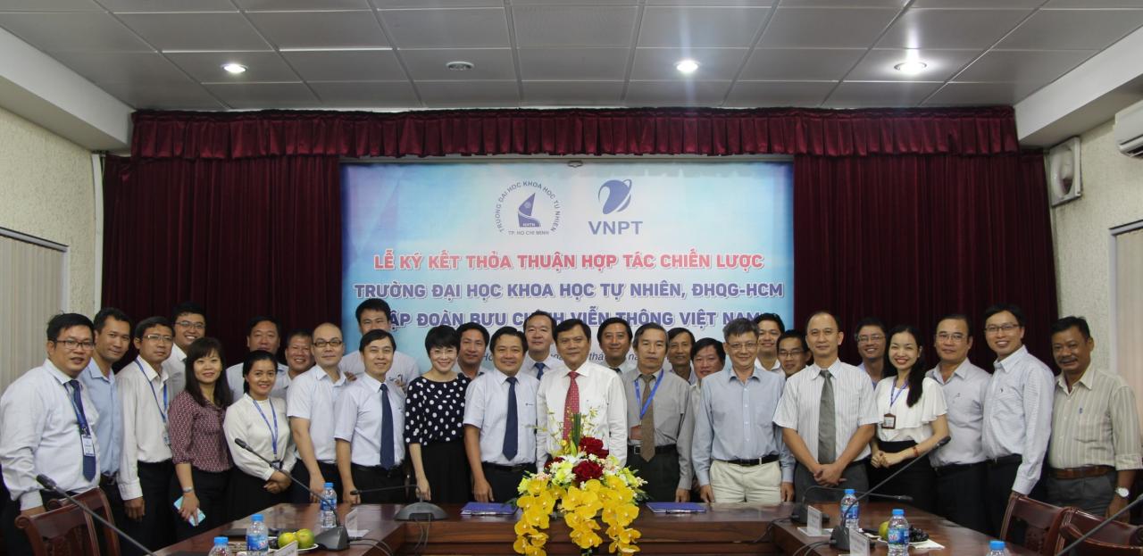 Chiều ngày 19/6/2018, Lễ ký kết thỏa thuận hợp tác giữa  Tập Đoàn Bưu Chính Viễn Thông Việt Nam (VNPT) và Trường Đại Học Khoa học Tự nhiên, ĐHQG-HCM (Trường ĐH KHTN).