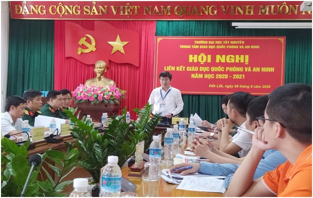 Chiều ngày 08/9/2020, tại trường Đại học Tây Nguyên, TP. Buôn Ma Thuột đã diễn ra “Hội nghị liên kết giáo dục quốc phòng và an ninh năm học 2020 – 2021”. Hội nghị được tổ chức dưới sự chủ …